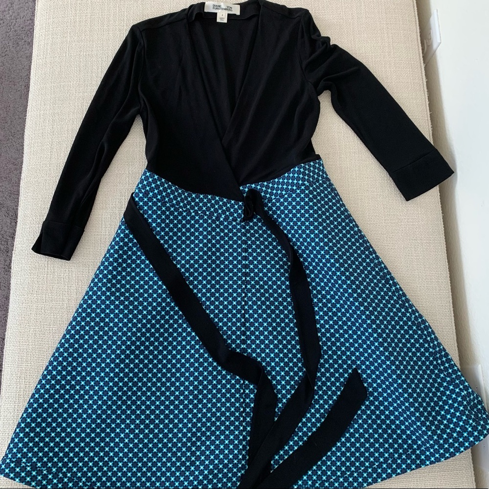 diane von furstenberg wrap dress size 4